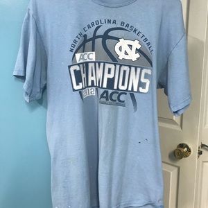 UNC Basketball shirt size medium